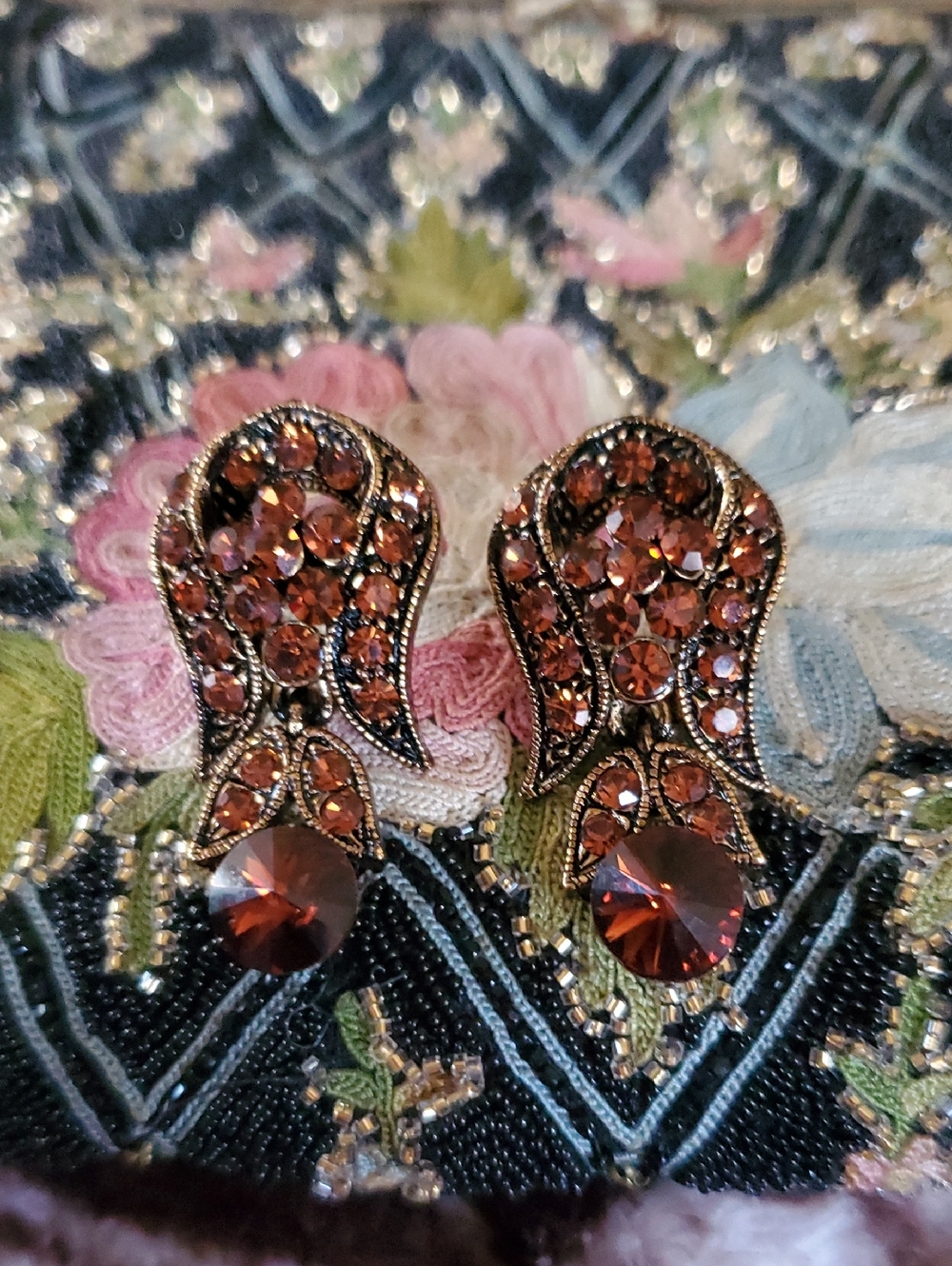 Vintage-Inspired Brown Crystal Drop Earrings